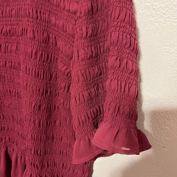 Torrid flutter sleeve flowy size 2X baby doll blouse. - Picture 2 of 5